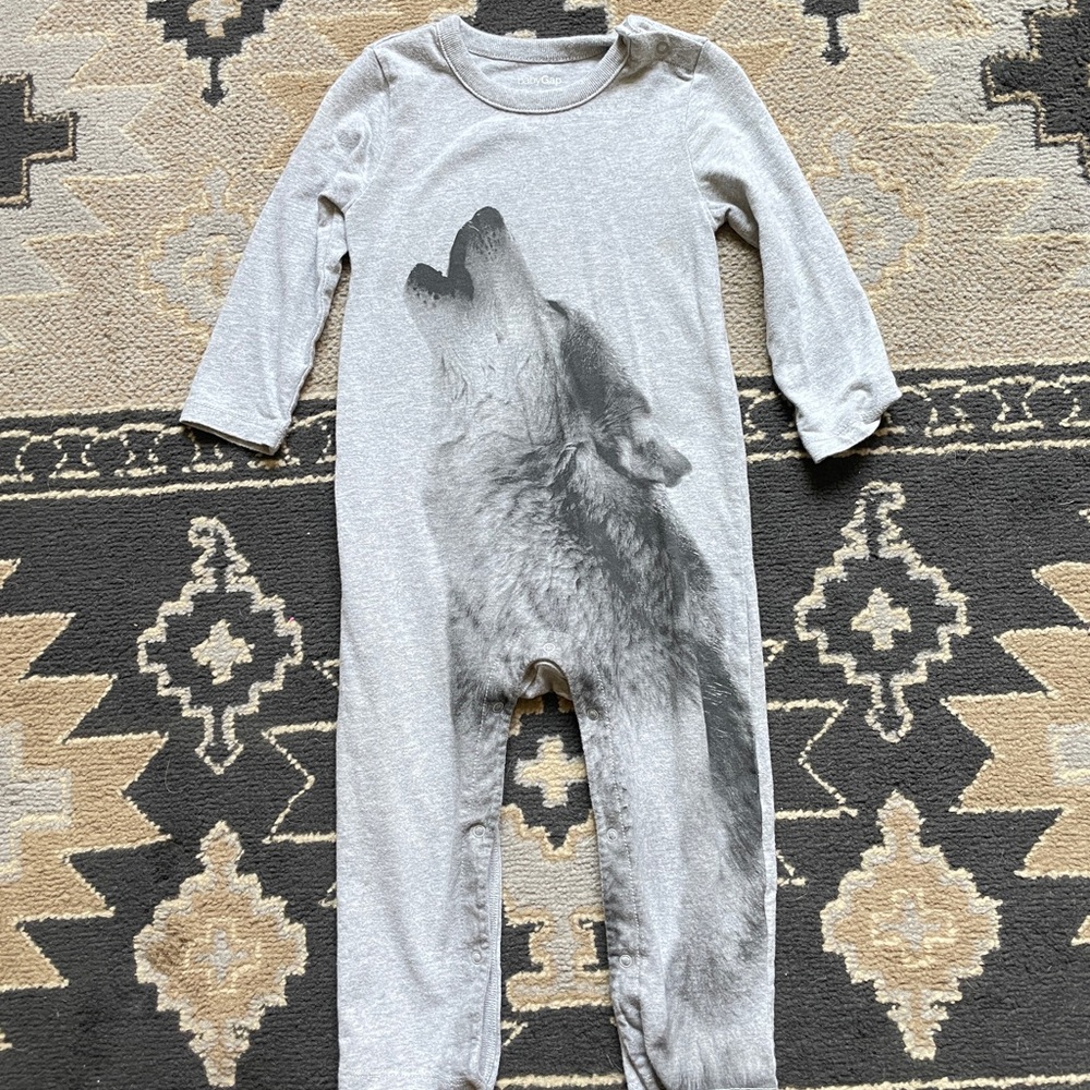 ❌ SOLD Rare Baby Gap Wolf One Piece Romper